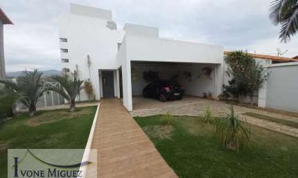 Casa 02 Pavimentos em Recanto dos Eucalíptos  -  Paty do Alferes