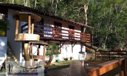 Casa 02 Pavimentos em Vale Das Videiras  -  Petrópolis