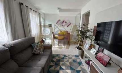 Casa 03 dorm. 1 suite, planejados, semi isolada, churrasqueira, lazer.