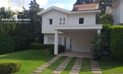 CASA com 240m² CONSTRUÍDOS e 4 SUÍTES no  MIOLO DA GRANJA