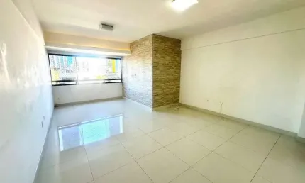 Apartamento à Venda em Candeias, 92m², 4 Quartos, R$365 Mil