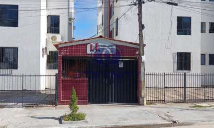 Descubra o conforto e a praticidade de viver em um apartamento de 2 dormitórios no coração de Candeias, Jaboatão dos Guararapes. Localizado no renomado Edifício Montesquieu, este imóvel de 55m² de áre