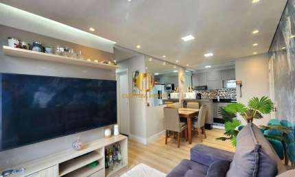Apartamento 2 quartos, 1 suíte mobiliado e decorado Condomínio Up Life divisa com Xaxim e Novo Mundo