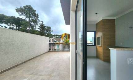 Triplex com terraço Residencial Sienna, Boqueirão, poucas quadras da Praça Menonitas