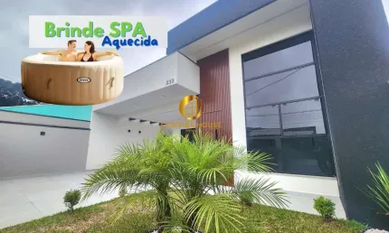 Linda casa térrea alto padrão 3 quartos sendo 1 suíte, pé direito duplo no Green Field Eucaliptos Fazenda Rio Grande