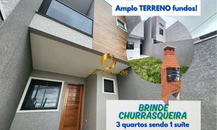 Sobrado com 3 quartos sendo 1 suíte e amplo terreno fundos no Sítio Cercado