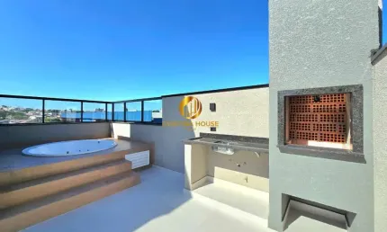 Sobrado triplex alto padrão não geminado, com terraço gourmet e jacuzzi, no residencial bouganville ii