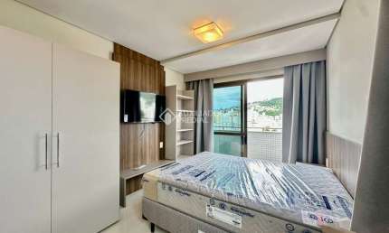 Apartamento com 1 quarto para alugar na Rua João de Deus Machado, 101, Trindade, Florianópolis, 23 m2 por R$ 4.045