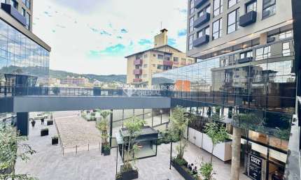 Apartamento com 1 quarto para alugar na Rua Professora Maria Flora Pausewang, 137, Trindade, Florianópolis, 31 m2 por R$ 3.900