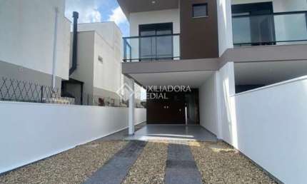 Casa com 3 quartos para alugar na A Loteamento Mares Do Sul, 20, Campeche, Florianópolis, 150 m2 por R$ 8.000