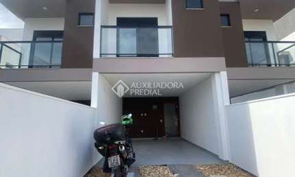 Casa com 3 quartos para alugar na A Loteamento Mares Do Sul, 20, Campeche, Florianópolis, 150 m2 por R$ 7.500