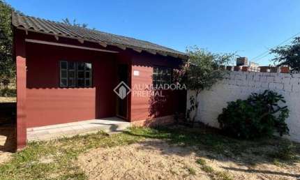 Casa com 2 quartos para alugar na Rua Domingos José da Silveira, 22, São João do Rio Vermelho, Florianópolis, 70 m2 por R$ 2.400