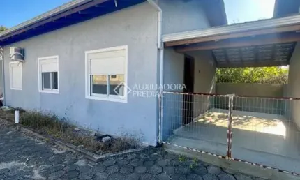 Casa com 2 quartos para alugar na candido manoel pires, 189, campeche, florianópolis, 100 m2 por r$ 3.200