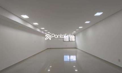 Sala comercial para alugar no Liberdade, Divinópolis 