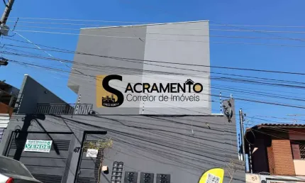 Sobrado novo  em condomínio fechado na vila carmosína p/ morar ou investir!