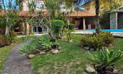 Casa de luxo em condomínio no Recreio dos Bandeirantes, Rio de Janeiro - 4 quartos, 4 suítes, 4 salas, 6 banheiros, 4 vagas, 400m².