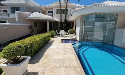 Casa de Luxo em Condomínio no Recreio dos Bandeirantes com 4 Suítes e 450m² - Rio de Janeiro-RJ