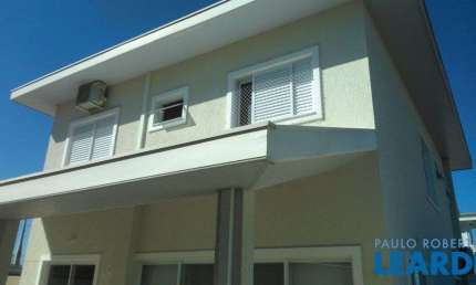 CASA ASSOBRADADA - CONDOMÍNIO RESIDENCIAL MANTIQUEIRA - SP