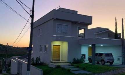 CASA ASSOBRADADA - CONDOMÍNIO RESIDENCIAL MANTIQUEIRA - SP