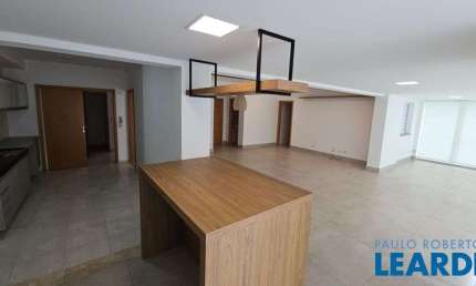 Apartamento com 4 quartos para alugar na Avenida do Tubarão, Jardim Aquárius, São José dos Campos
