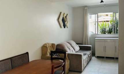 Casa à venda na Rua General Severiano da Fonseca, 45, Uberaba, Curitiba