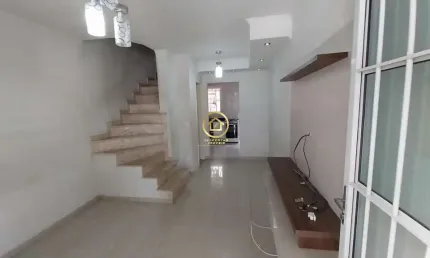 Casa em condomínio fechado com 2 quartos à venda na Rua Jairo de Almeida Machado, 50, Jaraguá, São Paulo por R$ 329.990
