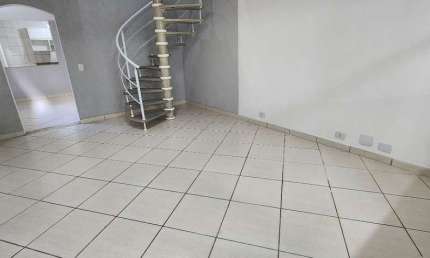 Casa com 3 quartos à venda na Imarui, 387, Jardim Cachoeira, São Paulo por R$ 585.000