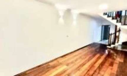 Casa com 4 quartos à venda na Rua Willis Roberto Banks, 1024, Parque Maria Domitila, São Paulo por R$ 795.000