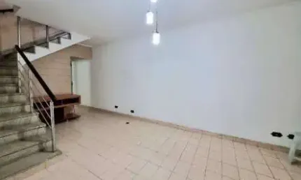 Casa com 3 quartos à venda na ernesto moreira maia, 117, jardim santo elias, são paulo por r$ 583.000
