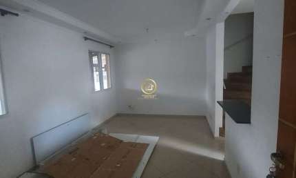 Casa em condomínio fechado com 3 quartos à venda na Rua Jairo de Almeida Machado, 50, Jaraguá, São Paulo por R$ 459.990