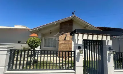 Casa com 3 quartos à venda na Harlei Amadei Silva, Village, Imbituba