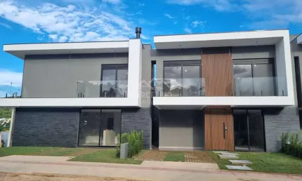 Casa à venda no bairro Loteamento Panorâmico - Garopaba/SC