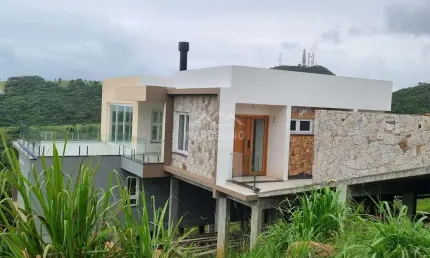 Casa à venda no bairro Praia do Siriú - Garopaba/SC