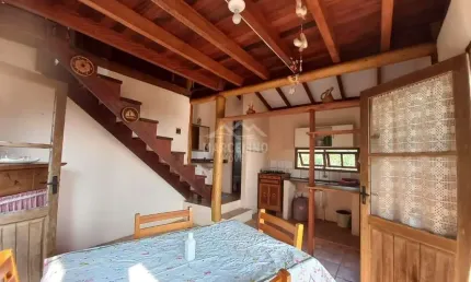 Casa à venda no bairro Praia da Gamboa - Garopaba/SC