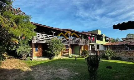 Casa comercial à venda na Praia do Rosa, Imbituba 