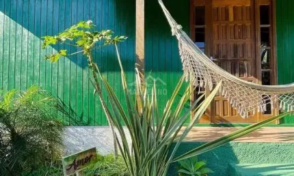 Casa comercial à venda na Praia do Rosa, Imbituba 
