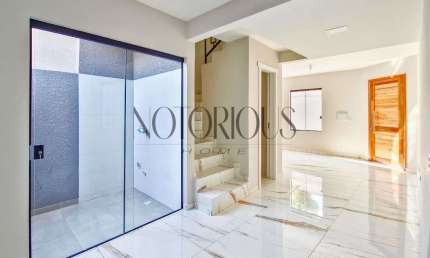 Sobrado em Condominio para Venda em Curitiba / PR no bairro Sitio Cercado