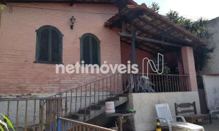 Casa com 3 quartos à venda na Rua Gomes Freire, Cachoeirinha, Belo Horizonte