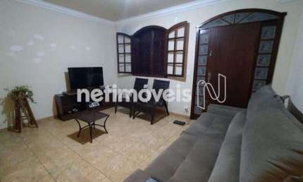 Casa com 3 quartos à venda na Rua C, Oitis, Contagem