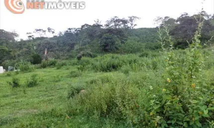 Fazenda à venda na Rua Álvaro Moreno Diniz, Santa Helena, Santa Luzia