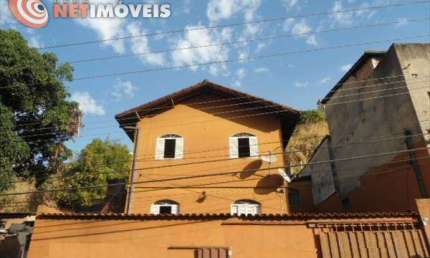 Casa com 4 quartos à venda na Rua Guararapes, Glória, Belo Horizonte