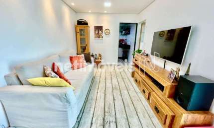 Apartamento com 3 quartos à venda na Rua Dez, Arvoredo 2ª Seção, Contagem