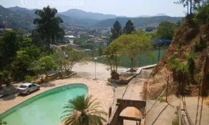 Ponto comercial à venda na Rua Santa Cruz, Morro da Cruz, Sabará