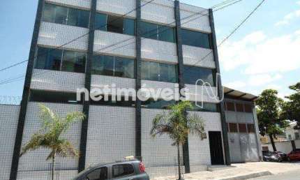 Prédio com 3 salas à venda na Rua Paulo Dassunção, Jardim Industrial, Contagem