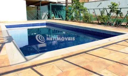 Casa com 3 quartos à venda na Rua Senhora da Boa Viagem, Ouro Minas, Belo Horizonte