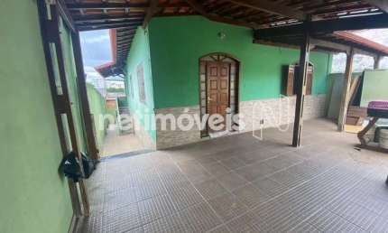 Casa com 3 quartos à venda na Rua Casablanca, Santa Terezinha, Belo Horizonte