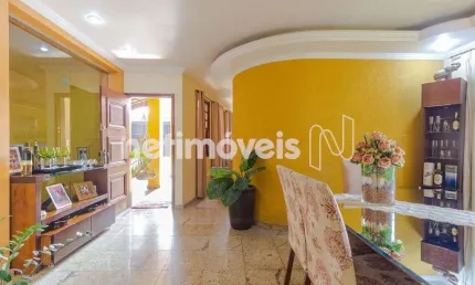 Casa com 4 quartos à venda na Rua Euclides Franco, Garças, Belo Horizonte