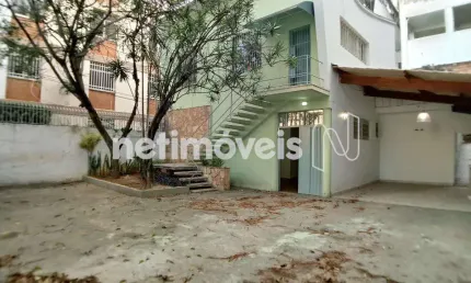 Casa com 3 quartos à venda na Rua Tavares Bastos, Cidade Jardim, Belo Horizonte