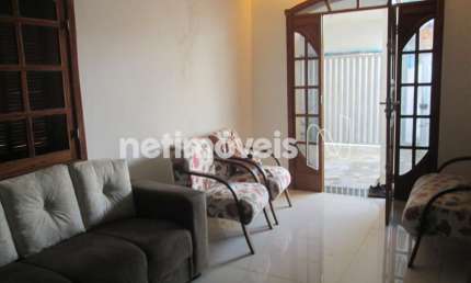 Casa com 3 quartos à venda na Rua Silva Araújo, Cachoeirinha, Belo Horizonte