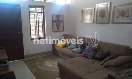 Casa com 3 quartos à venda na Rua Porto Velho, Glória, Belo Horizonte